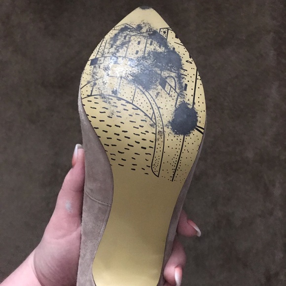 Bella vita nude/tan heels - Picture 4 of 6